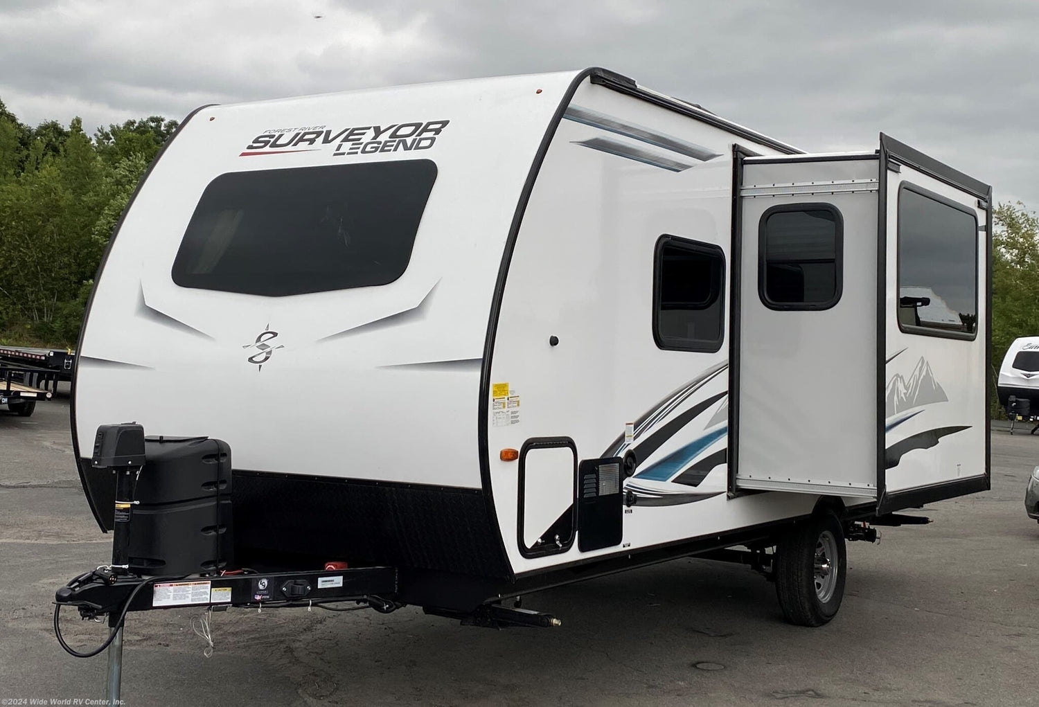 2021 & Earlier Surveyor Legend Camper Windshield Cover -52"