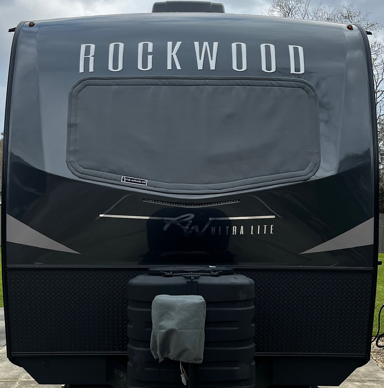 2018 & Later Rockwood Signature /  Rockwood Ultra Lite / Flagstaff Super Lite / Classic Camper Windshield Cover