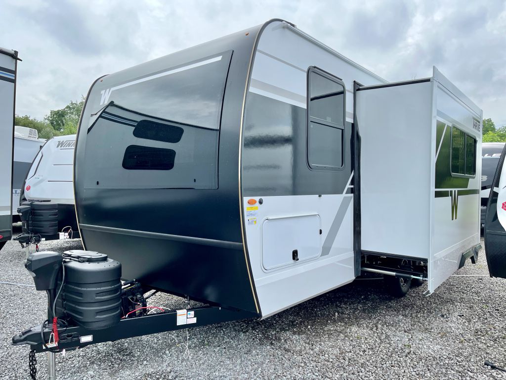 Winnebago Thrive