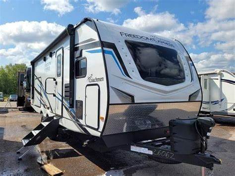 COACHMEN FREEDOM EXPRESS ULTRA LITE